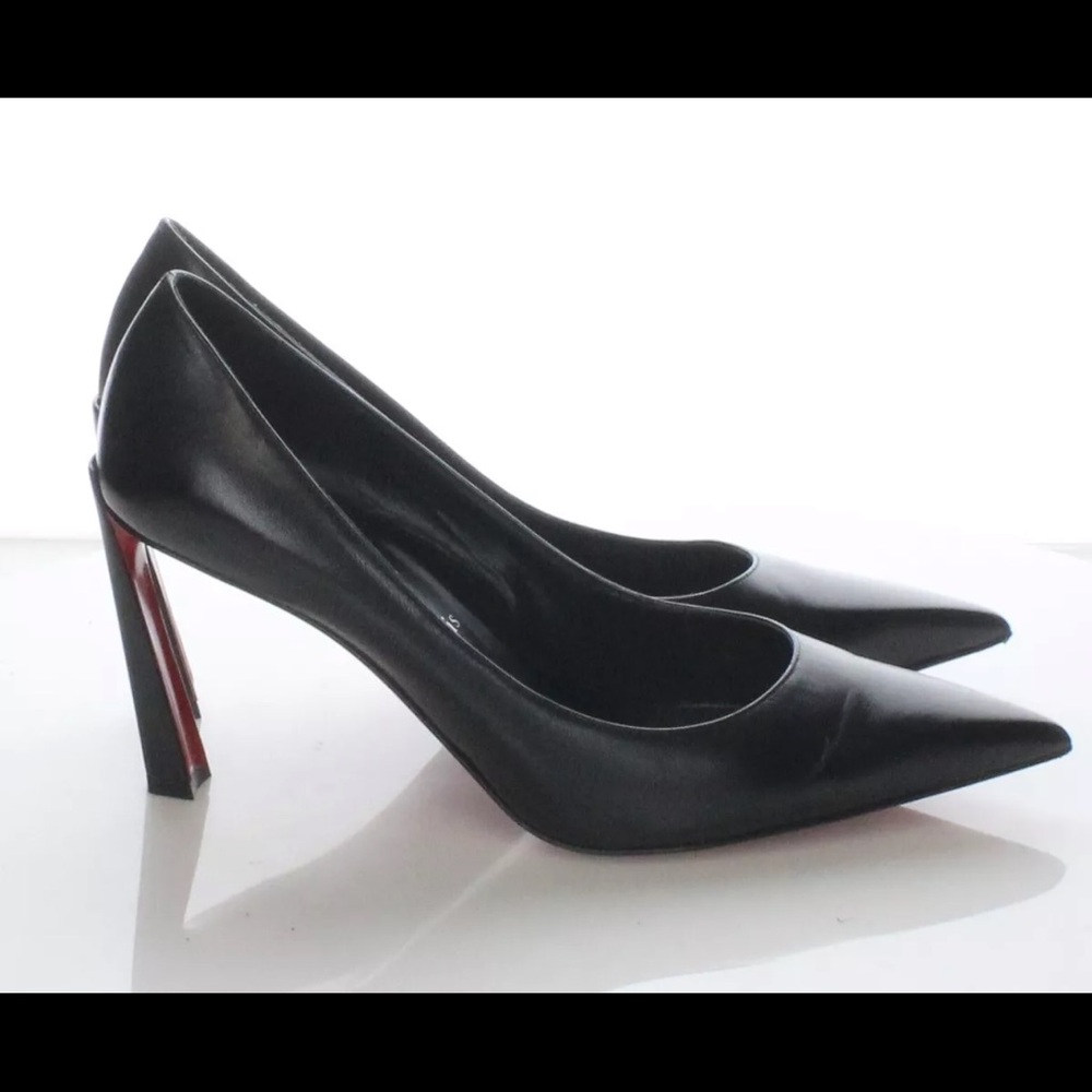 Christian Loubs - Picture 3 of 6